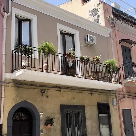 Dimora Di Teocle Giardini Naxos
